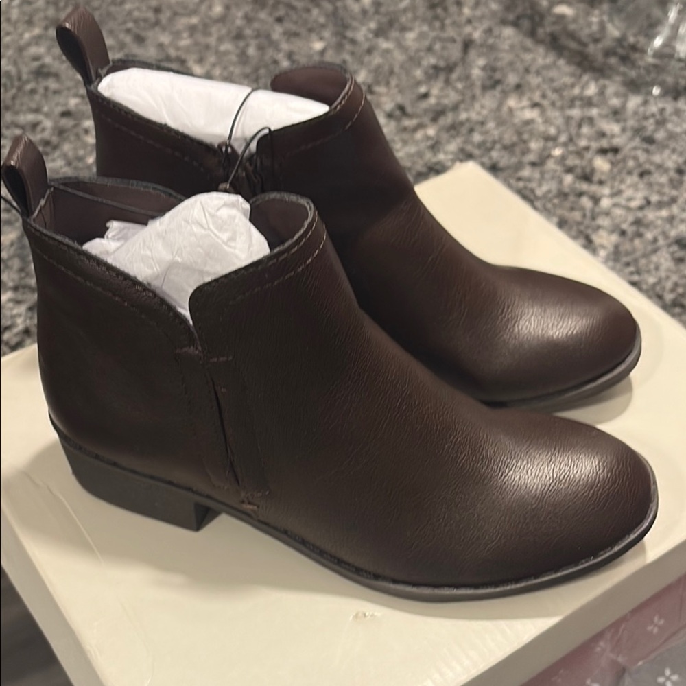 Sun & Stone Elegant Brown Ankle Boots for Women
